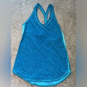 Lululemon tank size 6